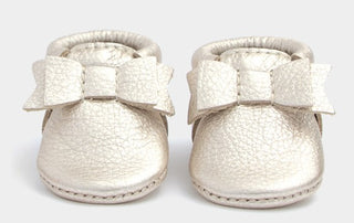 Freshly Picked Newborn Platinum Bow Soft Sole Moccasins, Freshly Picked, Bow Moc, Bow Moccasins, Cyber Monday, Freshly Picked, Freshly Picked Bow Moccasins, Freshly Picked Moc, Freshly Picked