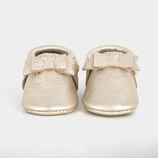 Freshly Picked Platinum Bow Moccasins, Freshly Picked, Bow Moc, Bow Moccasins, Els PW 5060, Freshly Picked, Freshly Picked Bow Moccasins, Freshly Picked Moc, Freshly Picked Moccasins, Moccasi