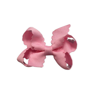 Mini Grosgrain Scallop Edge Hair Bow on Clippie, Wee Ones, Alligator Clip, Alligator Clip Hair Bow, cf-type-hair-bow, cf-vendor-wee-ones, Clippie, Clippie Hair Bow, Grosgrain Scallop Edge Hai