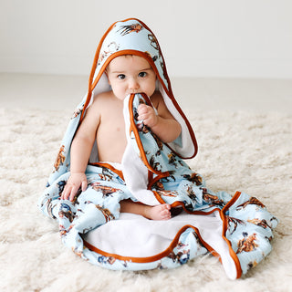Posh Peanut Brody Hooded Towel, Posh Peanut, Hooded Towel, Posh Custom Sale, Posh Peanut, Posh Peanut Brody, Posh Peanut Hooded Towel, Posh Peanut Horse, Posh Peanut Towel, POSH40, PP Mother'