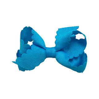 Mini Grosgrain Scallop Edge Hair Bow on Clippie, Wee Ones, Alligator Clip, Alligator Clip Hair Bow, cf-type-hair-bow, cf-vendor-wee-ones, Clippie, Clippie Hair Bow, Grosgrain Scallop Edge Hai